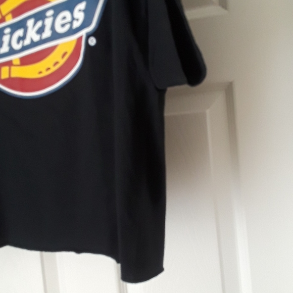 NWT!! Brand: Dickies | Black Crop top | Size:XL - Picture 4 of 4